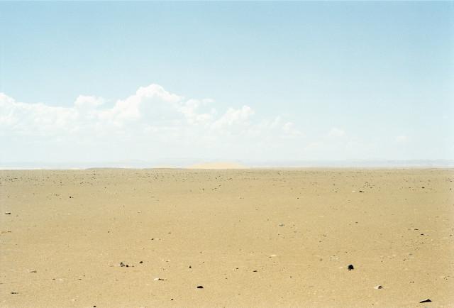 L&eacute;gende inconnue. D&eacute;sert du Namib, Namibie. 2004