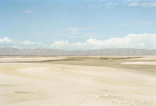 L&eacute;gende inconnue. D&eacute;sert du Namib, Namibie. 2004