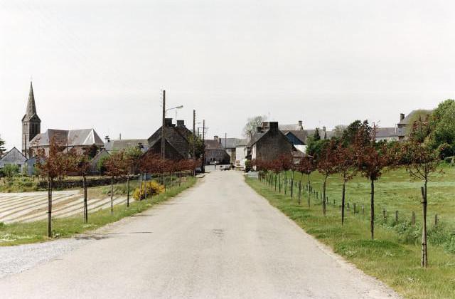 Merl&eacute;ac. C&ocirc;tes-d'Armor, Bretagne. 1995