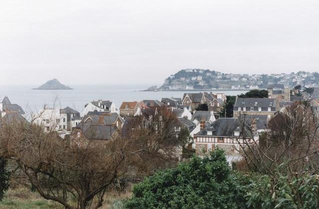 Pleneuf-Val-André. C&ocirc;tes-d'Armor, Bretagne. 1994
