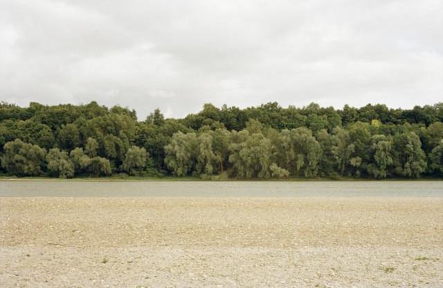 Entre Amboise, Indre-et-Loire, et Chaumont-sur-Loire, Loir-et-Cher. Centre-Val de Loire. 2001