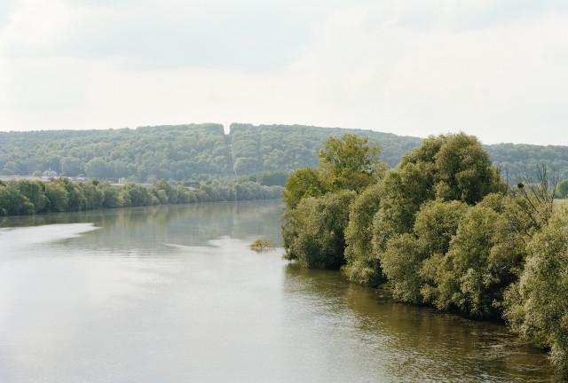 Bonni&egrave;res-sur-Seine. Yvelines, Ile-de-France. 2010