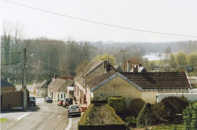 Bray-sur-Somme, Hauts-de-France. 2012